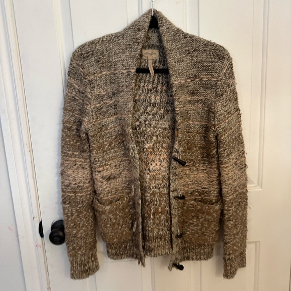 Wilfred Free Aritzia Toggle Sweater